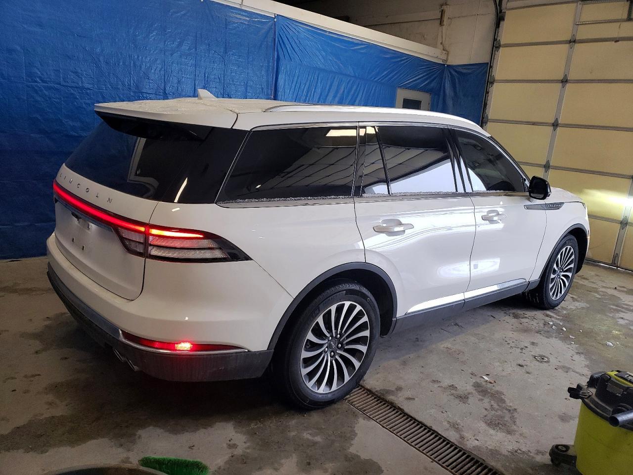 2023 Lincoln Townhouse Aviator - zdjęcie 3