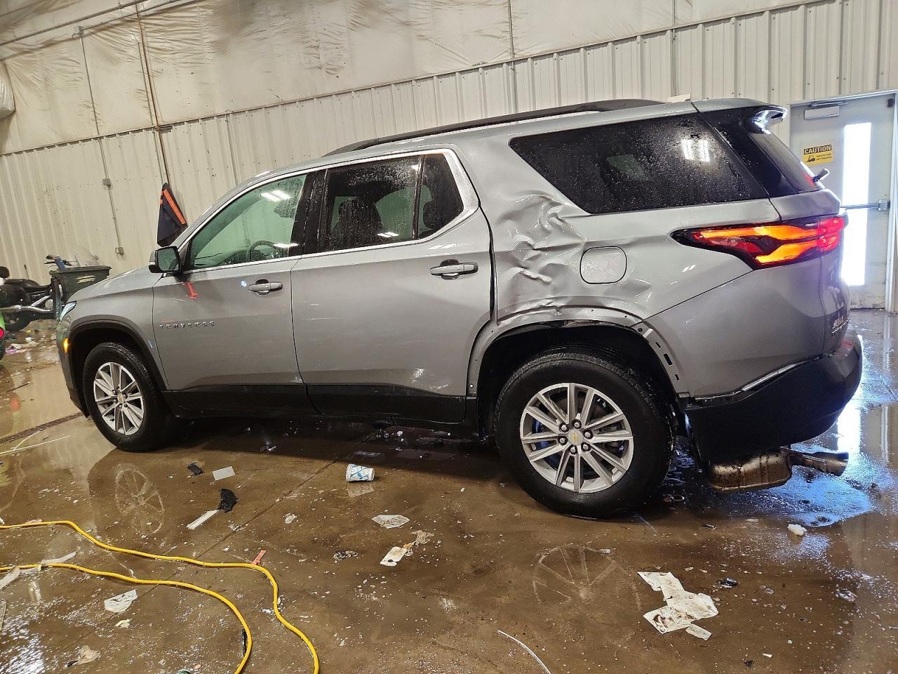 2023 Chevrolet Traverse Lt - zdjęcie 2