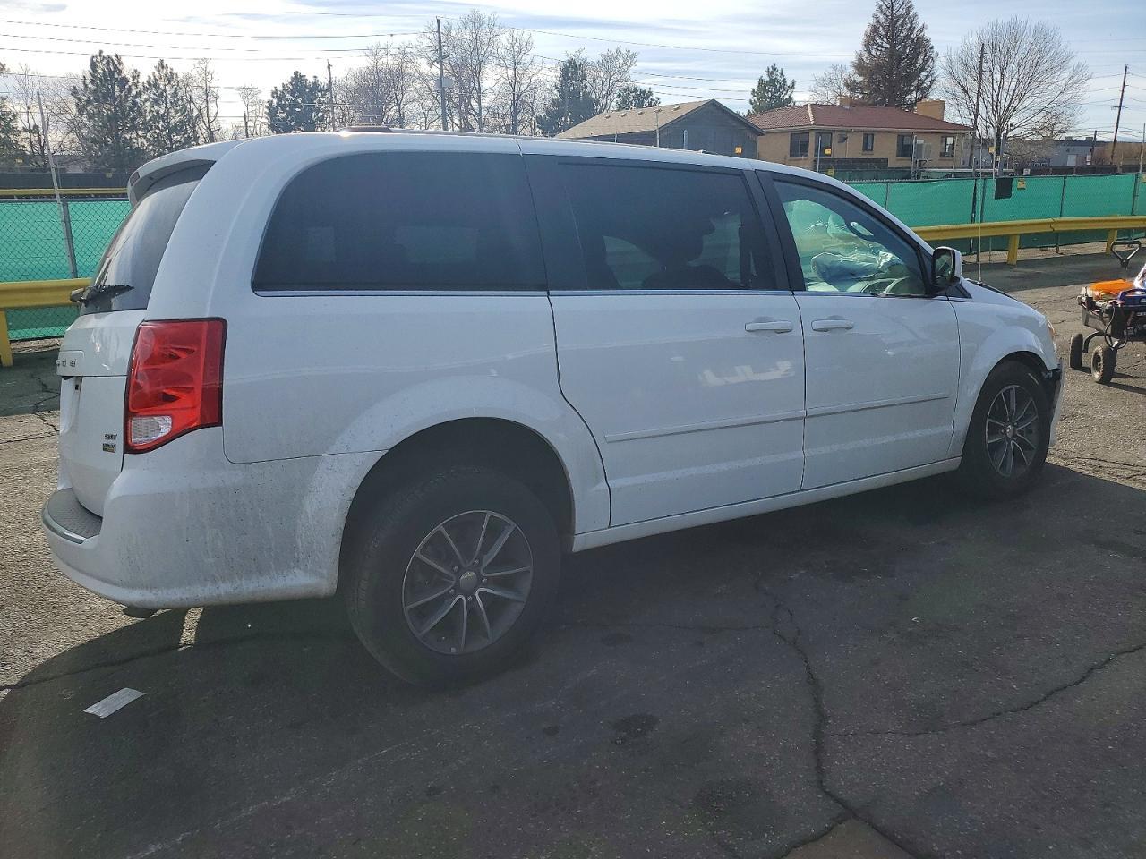 2017 Dodge Grand Caravan Sxt - zdjęcie 3