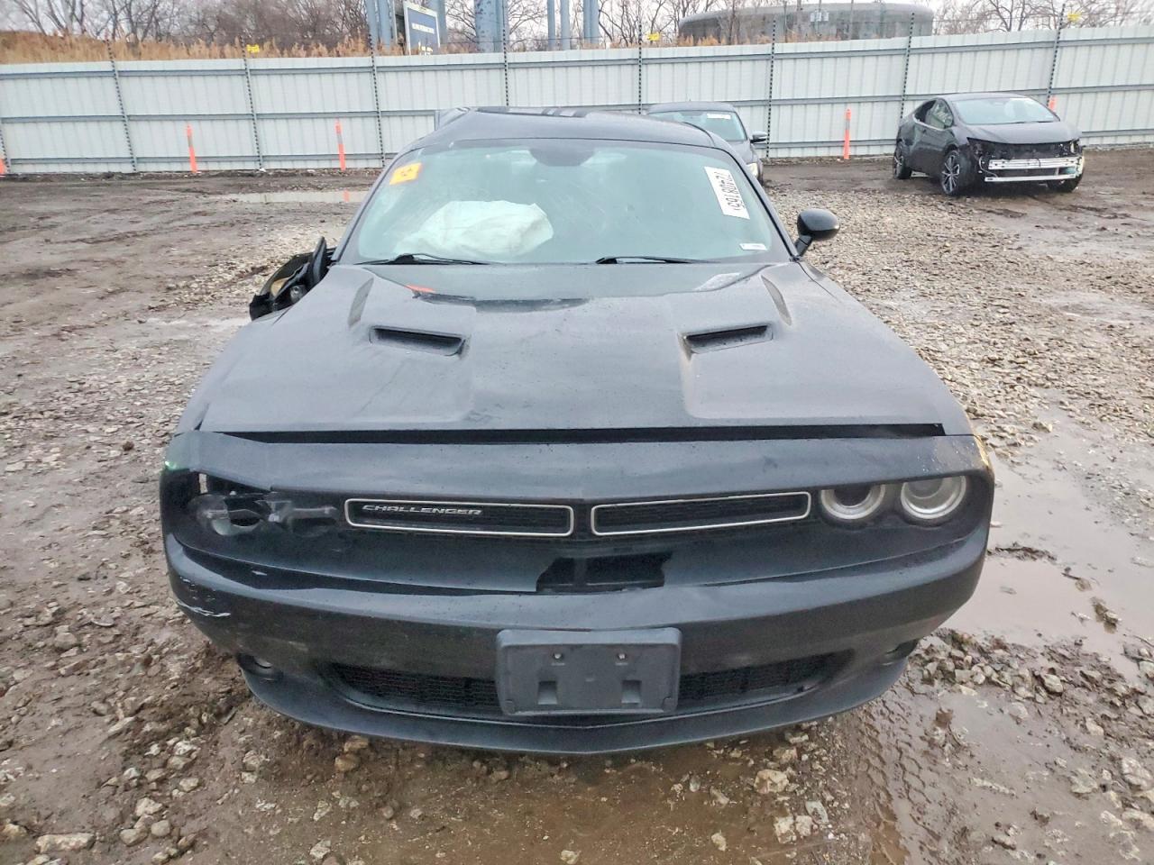 Dodge Challenger - zdjęcie 5