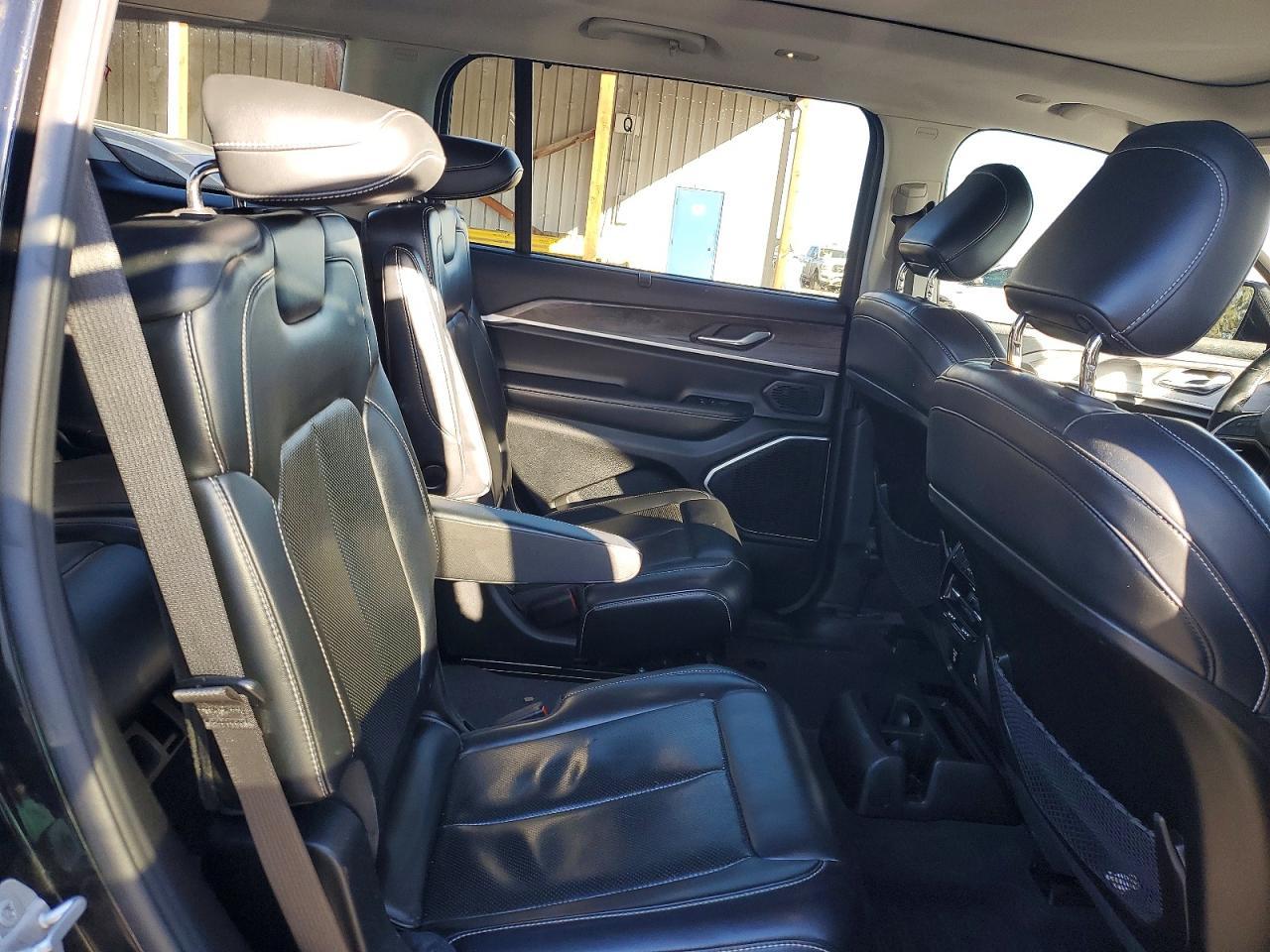 2021 Jeep Grand Cherokee L Limited - zdjęcie 11