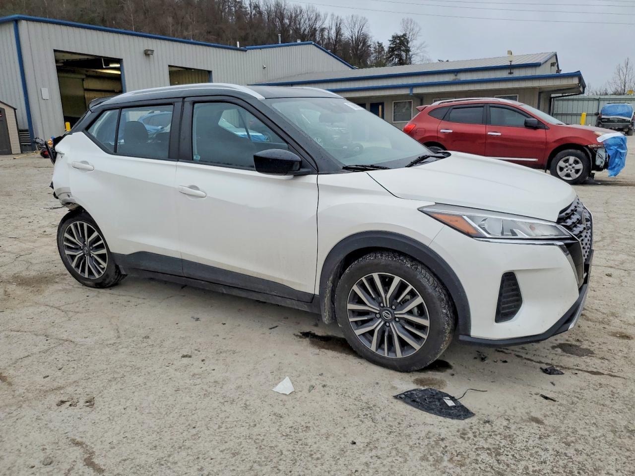 2021 Nissan Kicks Sv - zdjęcie 4