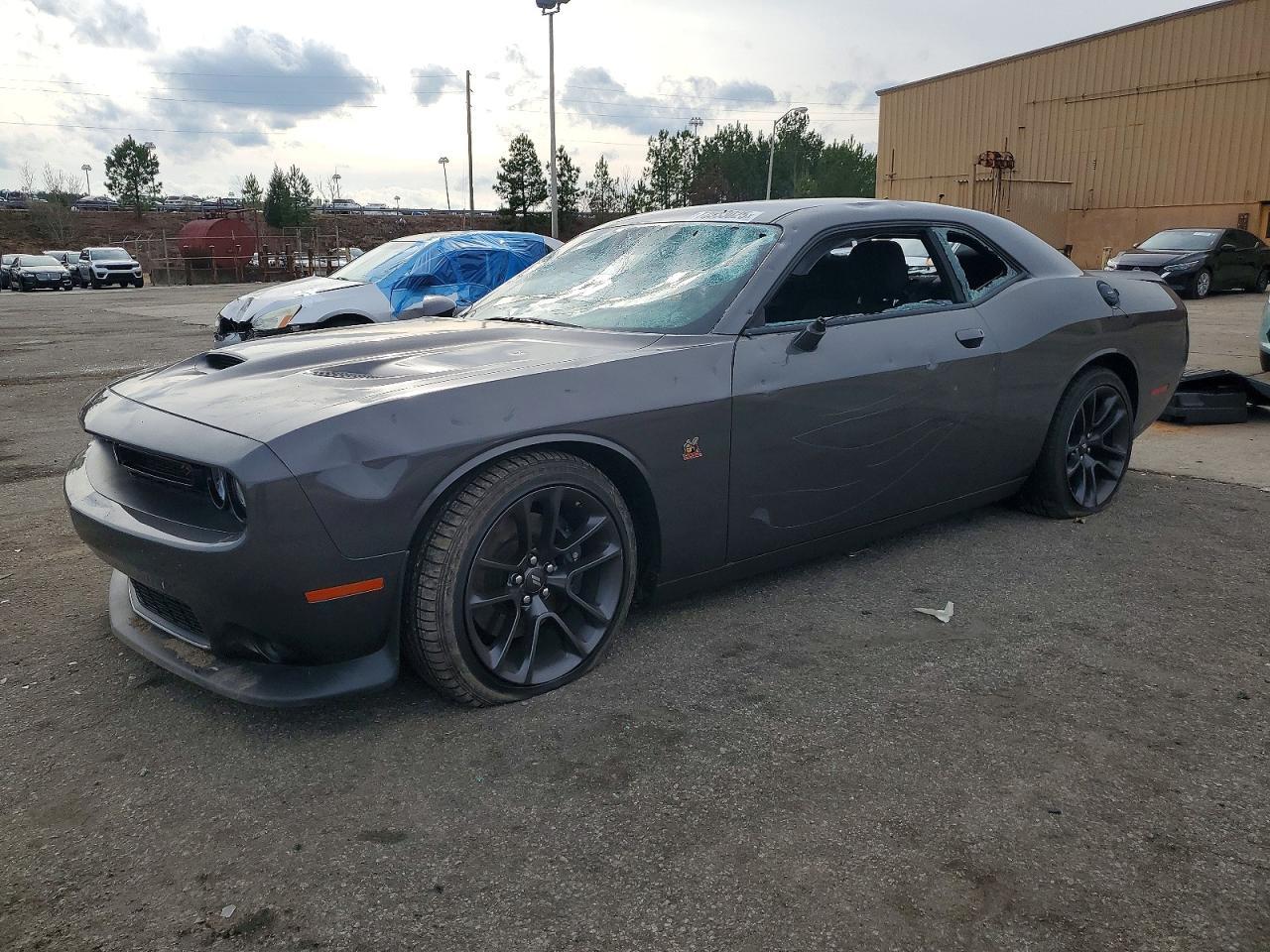 2021 Dodge Challenger R/T Scat Pack - zdjęcie główne