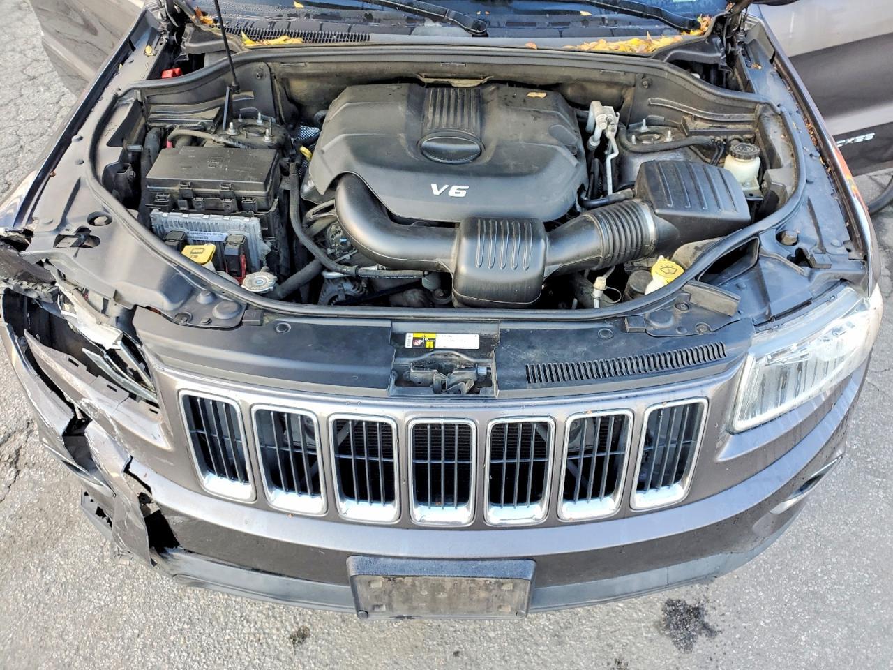 2015 Jeep Grand Cherokee Laredo - zdjęcie 12