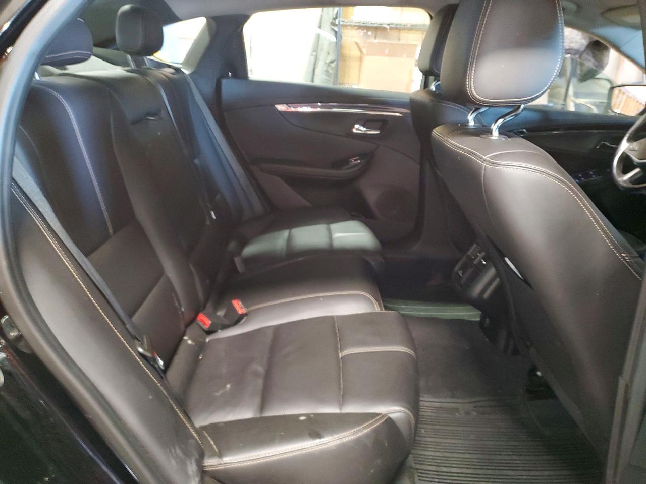 2018 Chevrolet Impala Lt - zdjęcie 10