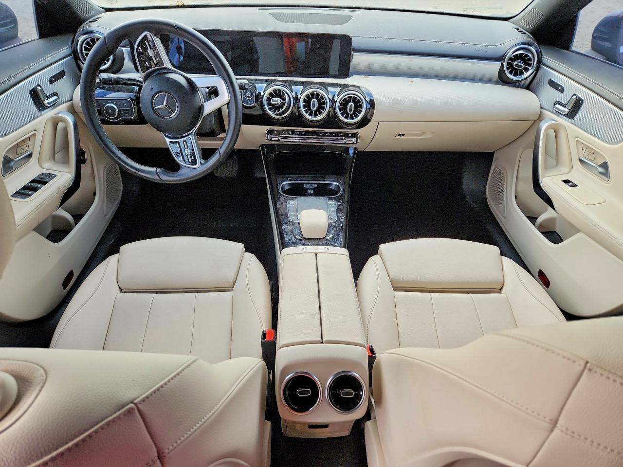 2021 Mercedes-Benz Cla 250 - zdjęcie 8