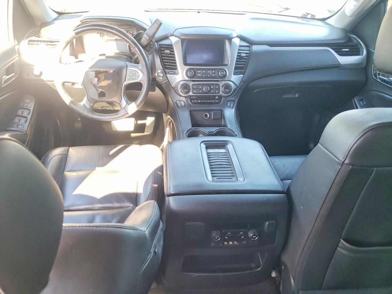 2016 Chevrolet Tahoe C1500 Lt - zdjęcie 8