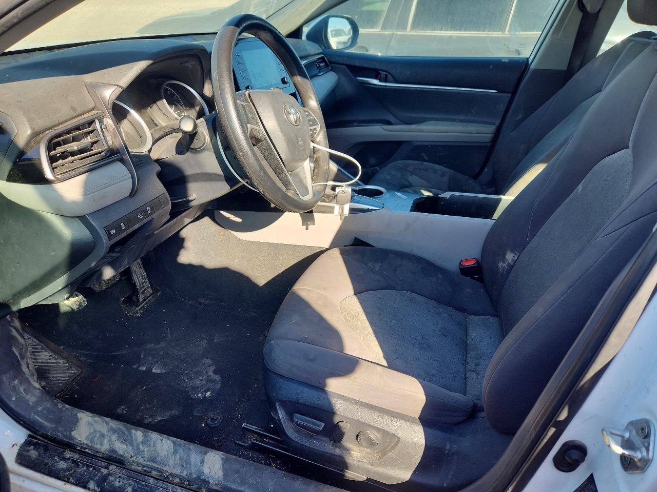 2024 Toyota Camry Le - zdjęcie 7