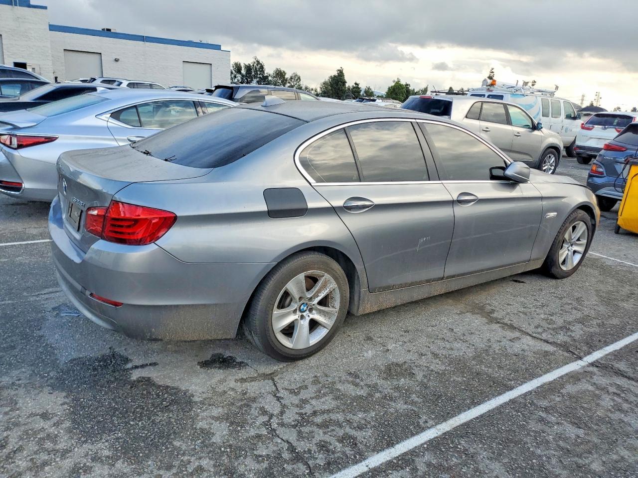 2013 BMW 528 I - zdjęcie 3