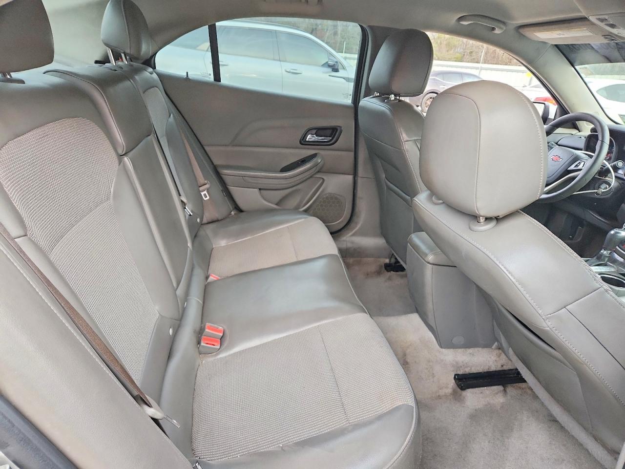 2015 Chevrolet Malibu 1Lt - zdjęcie 10