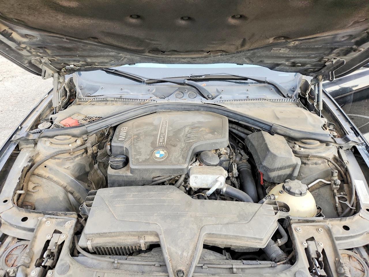 2015 BMW 320 I - zdjęcie 11