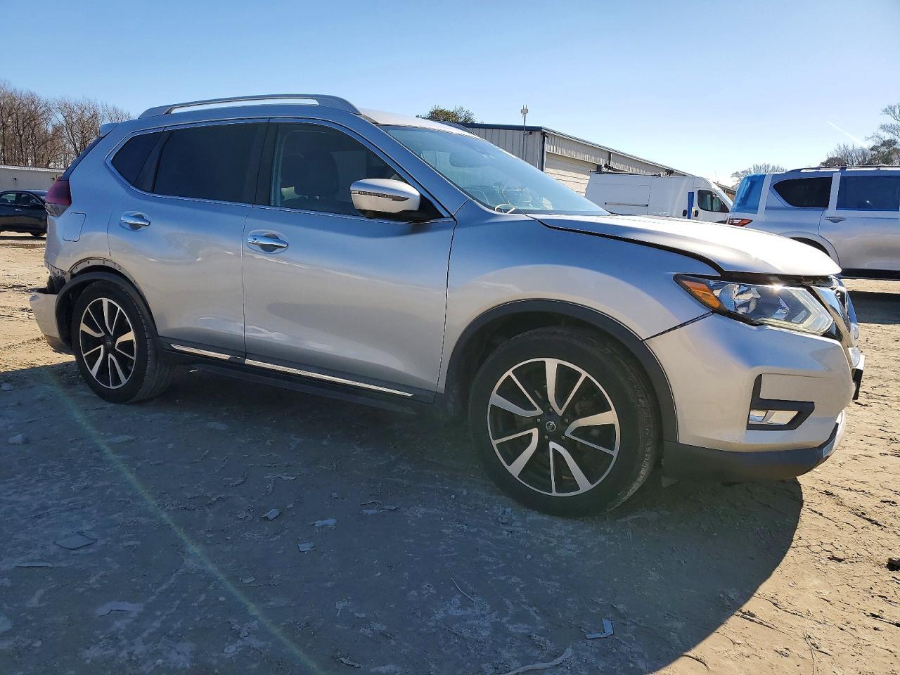 2019 Nissan Rogue S - zdjęcie 4