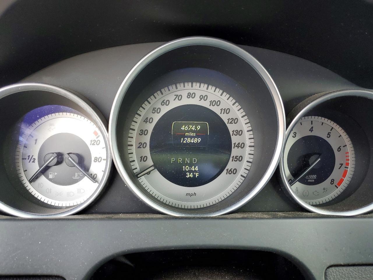 2015 Mercedes-Benz C 250 - zdjęcie 9