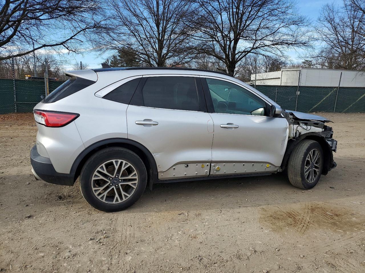 2020 Ford Escape Sel - zdjęcie 3