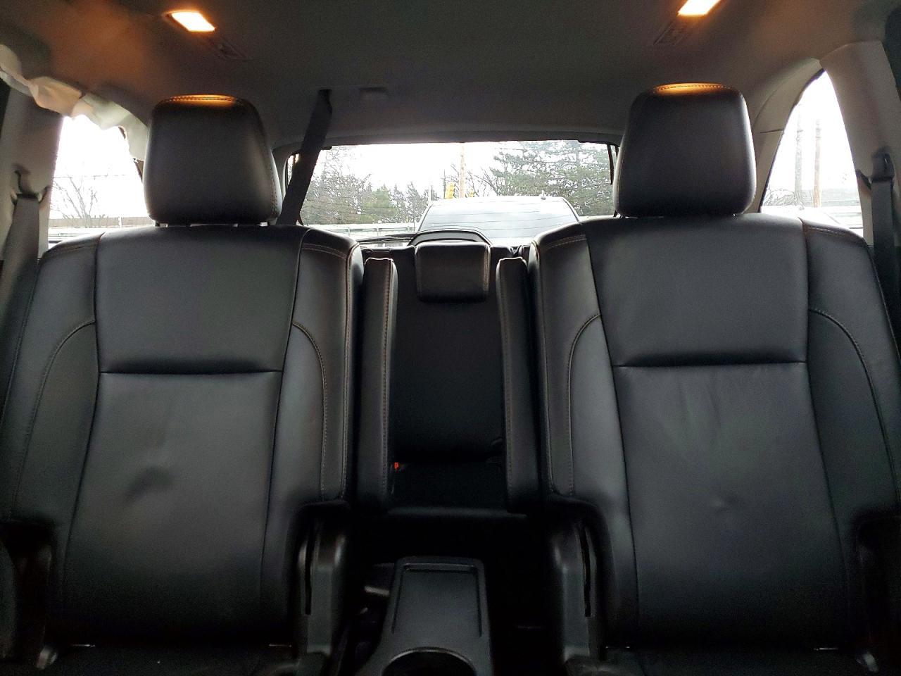 2017 Toyota Highlander Se - zdjęcie 10