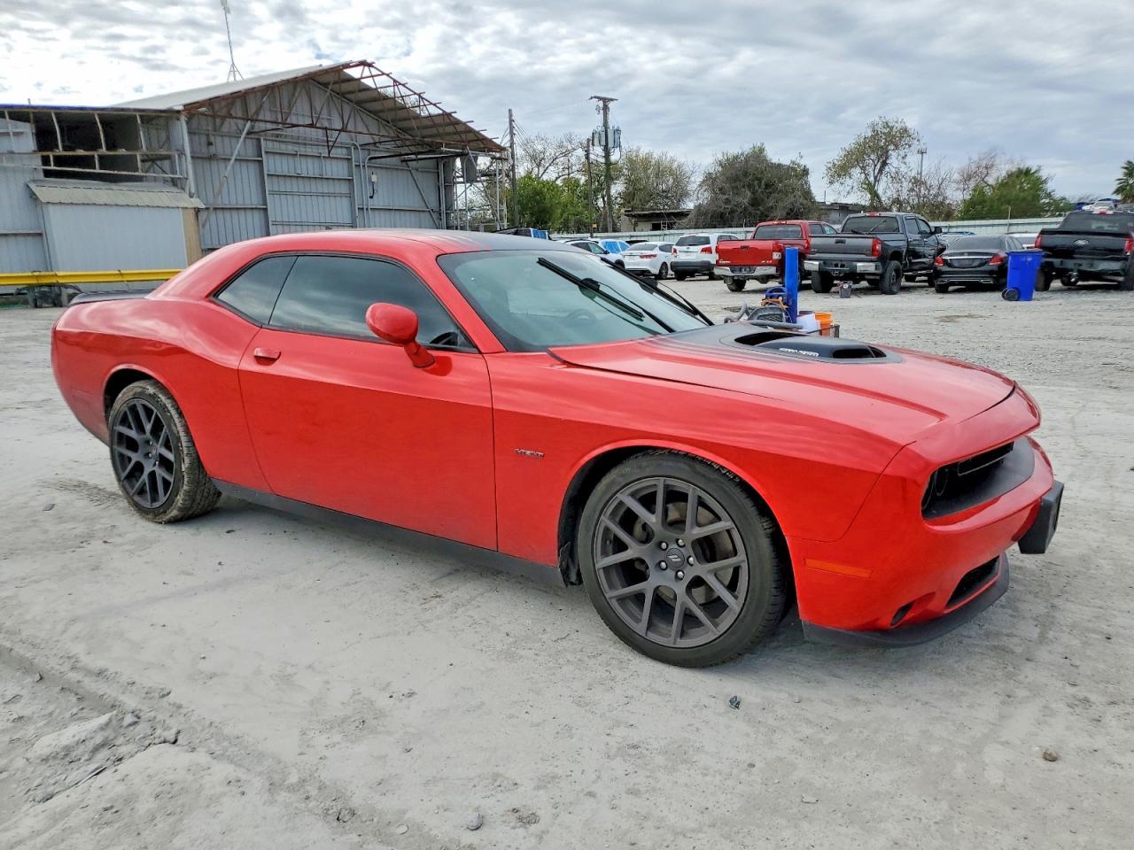 2016 Dodge Challenger R/T - zdjęcie 4