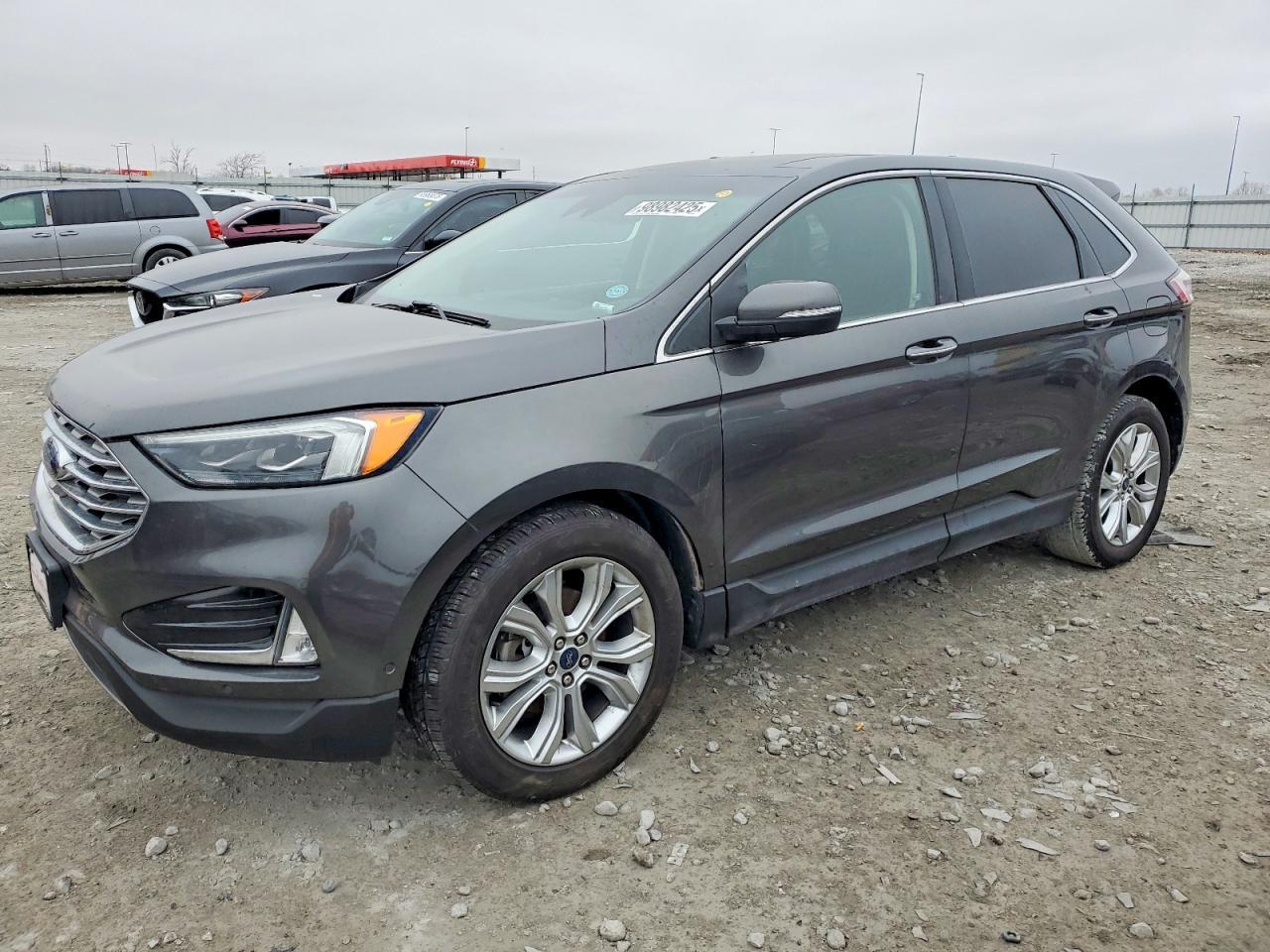 2020 Ford Edge Titanium - zdjęcie główne