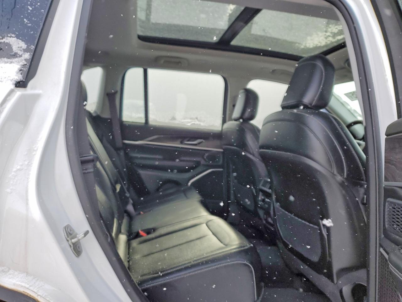 2023 Jeep Grand Cherokee Limited 4Xe - zdjęcie 11