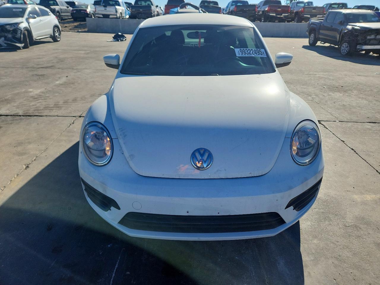 2019 Volkswagen Beetle S - zdjęcie 5