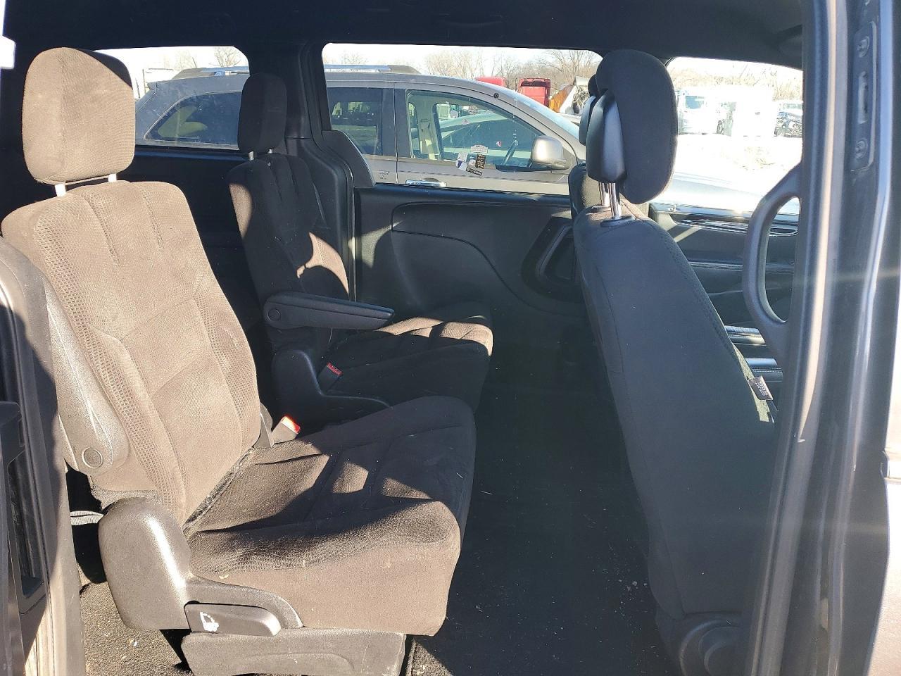 2016 Dodge Grand Caravan Se - zdjęcie 11