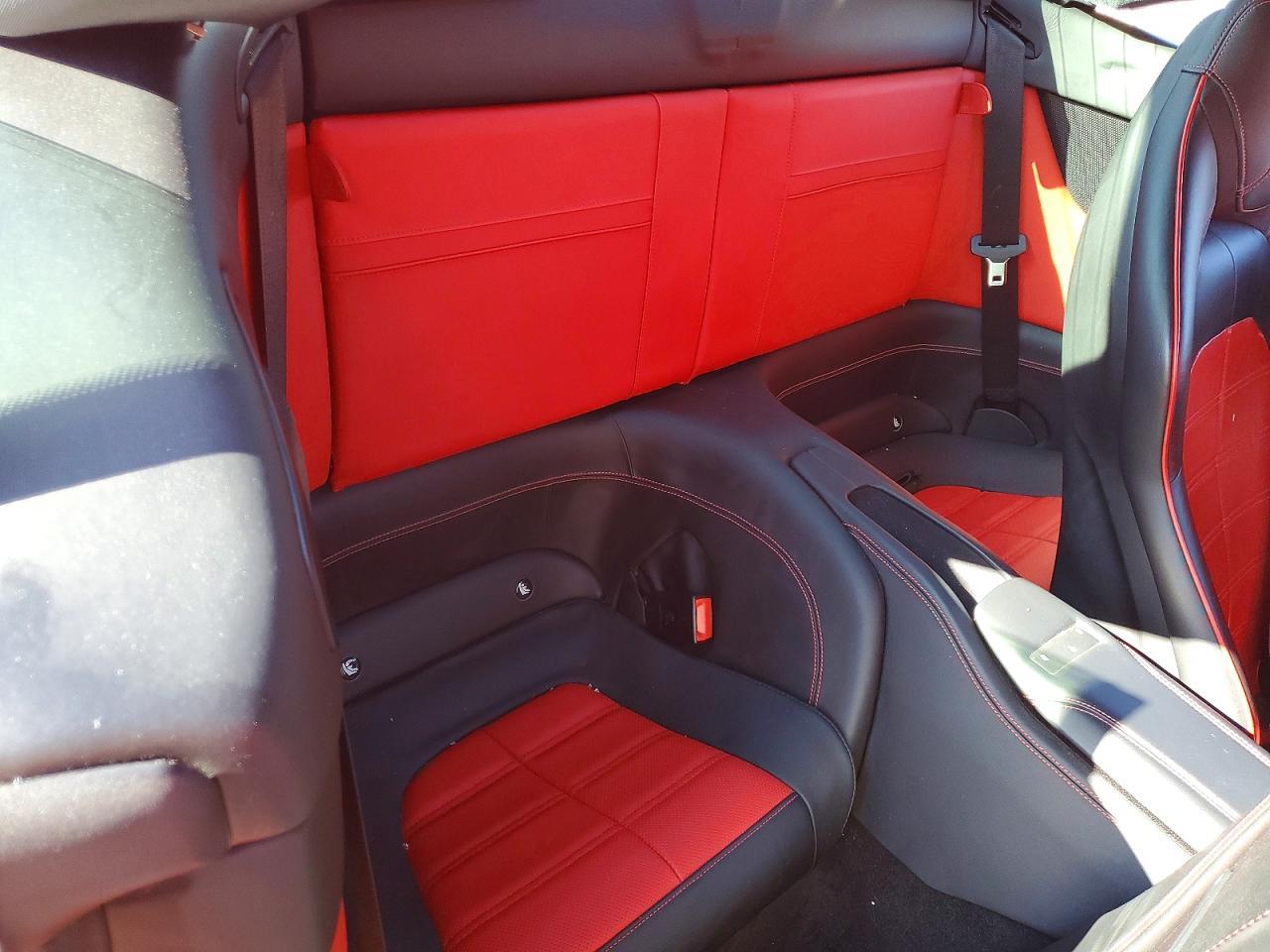 2017 Ferrari California T - zdjęcie 10