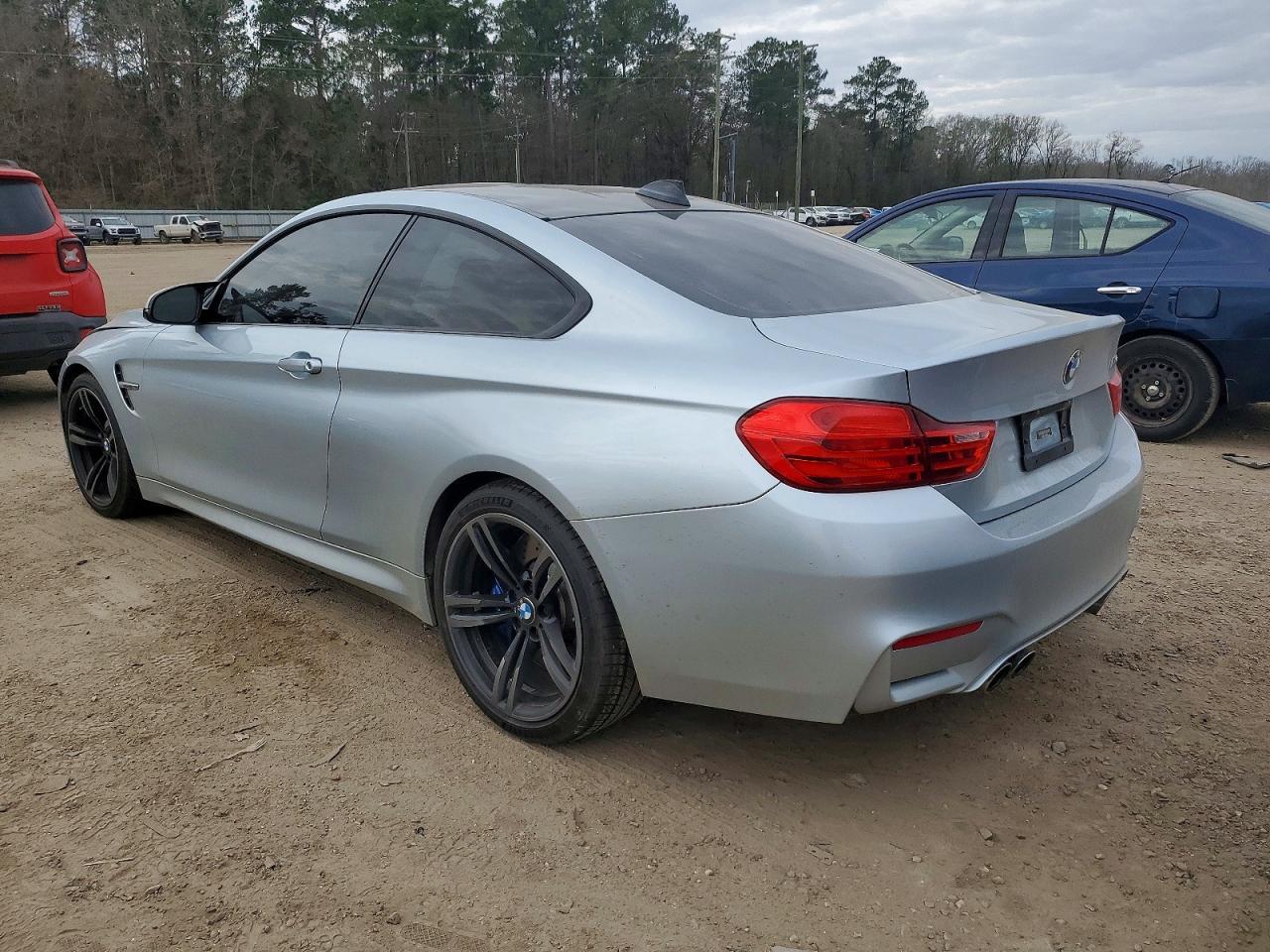 2016 BMW M4 - zdjęcie 2