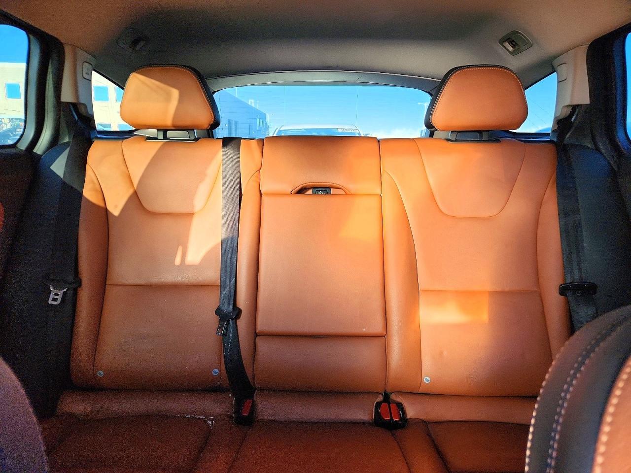 2015 Volvo V60 Cross Country Platinum - zdjęcie 10