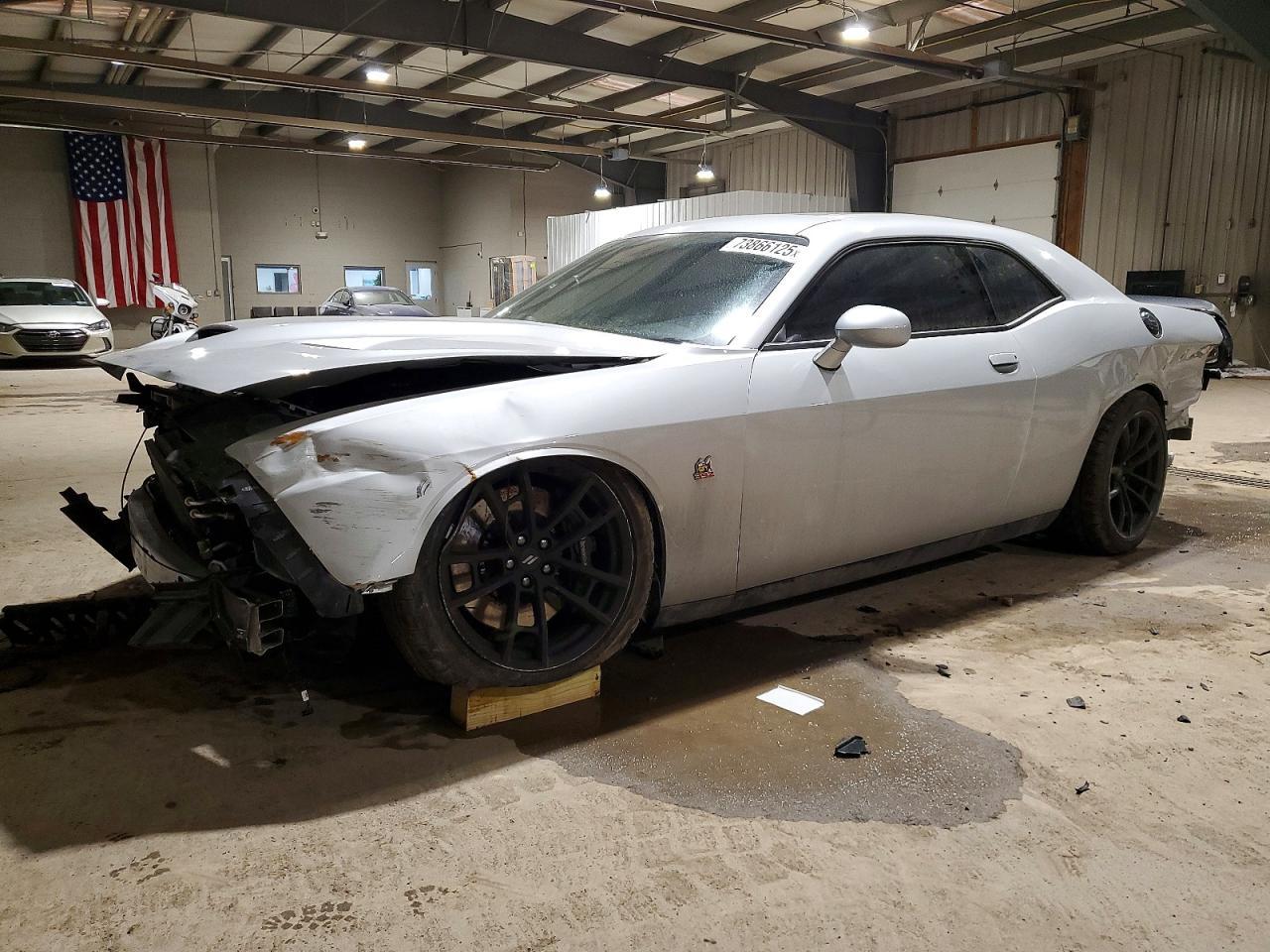 2020 Dodge Challenger R - zdjęcie główne
