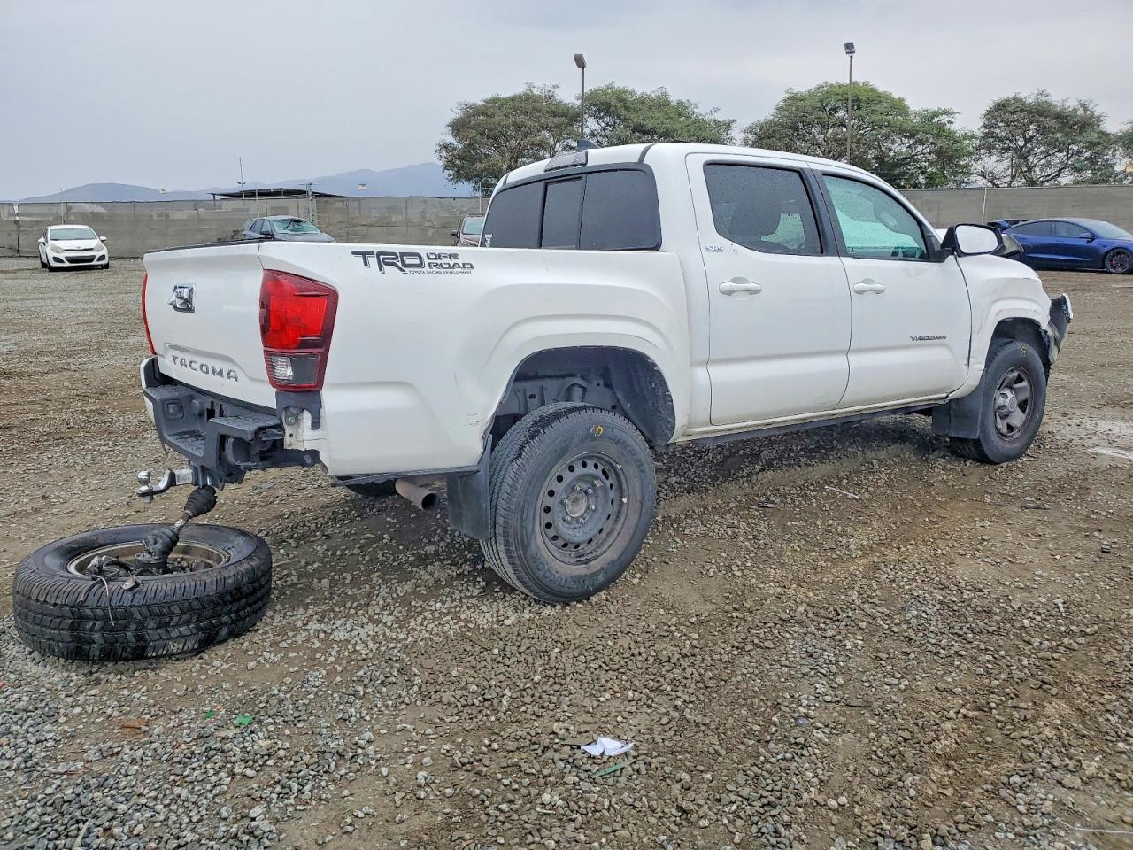 2019 Toyota Tacoma Double Cab - zdjęcie 3