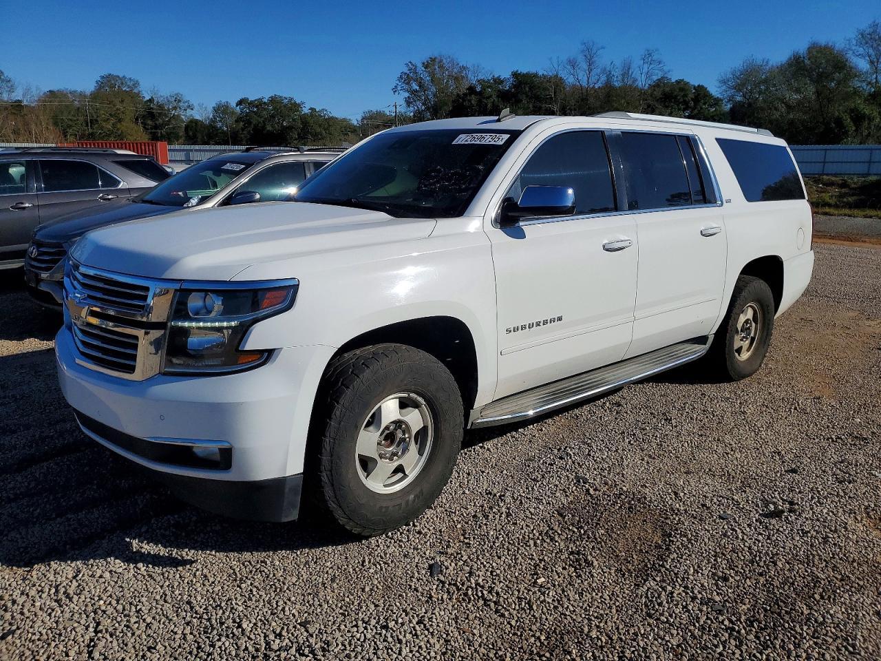 2015 Chevrolet Suburban C1500 Ltz - zdjęcie główne