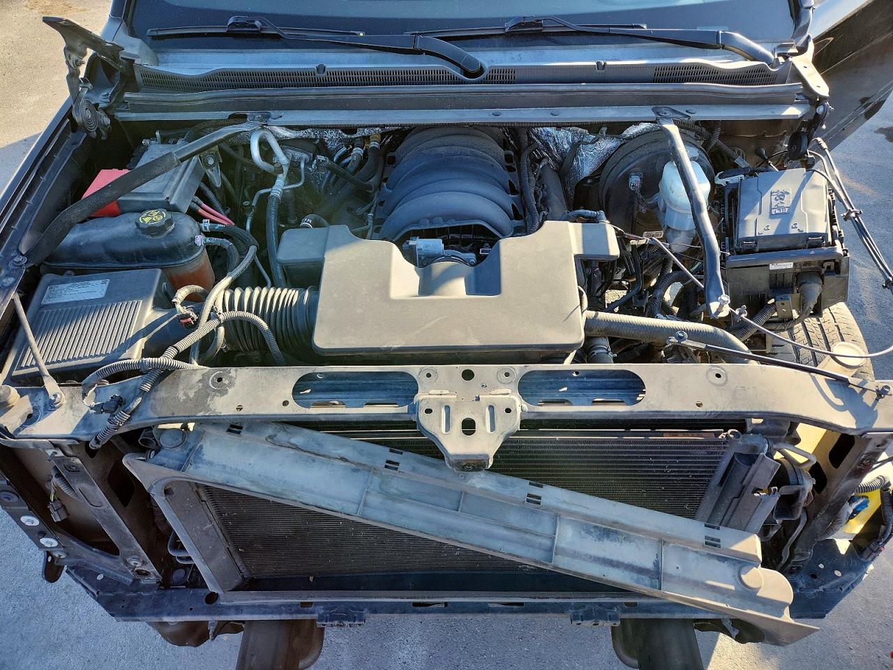 2015 Chevrolet Tahoe C1500 Ls - zdjęcie 12