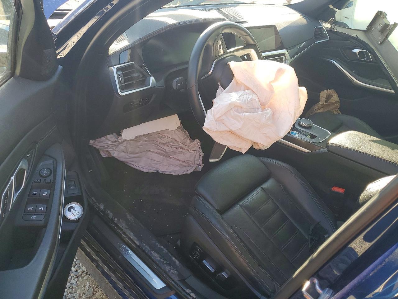 2019 BMW 330I - zdjęcie 8