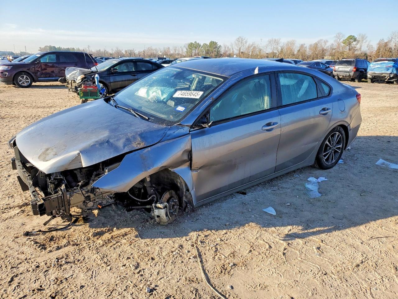 2024 Kia Forte Lx - zdjęcie główne