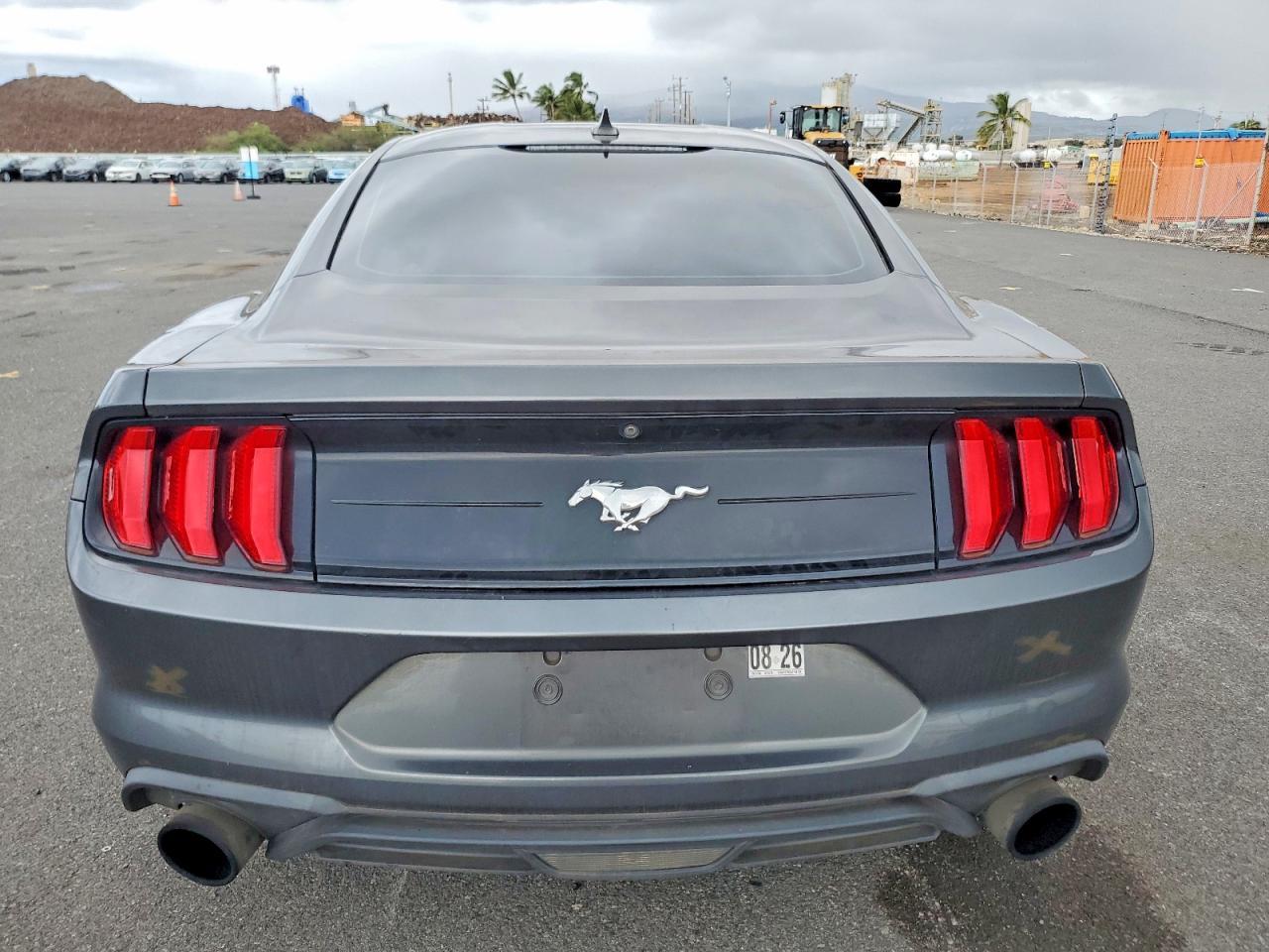 2020 Ford Mustang - zdjęcie 6