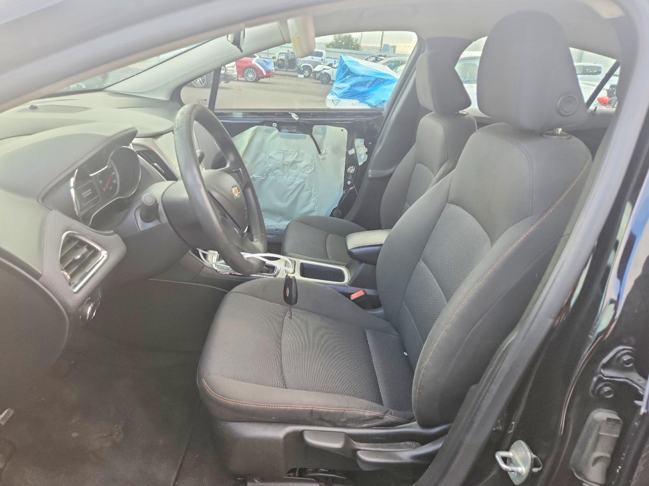 2018 Chevrolet Cruze Ls - zdjęcie 7