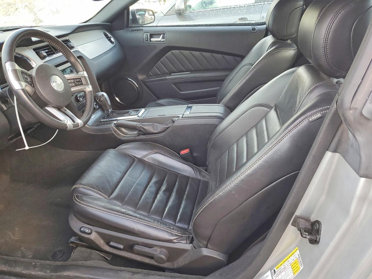 2014 Ford Mustang - zdjęcie 10