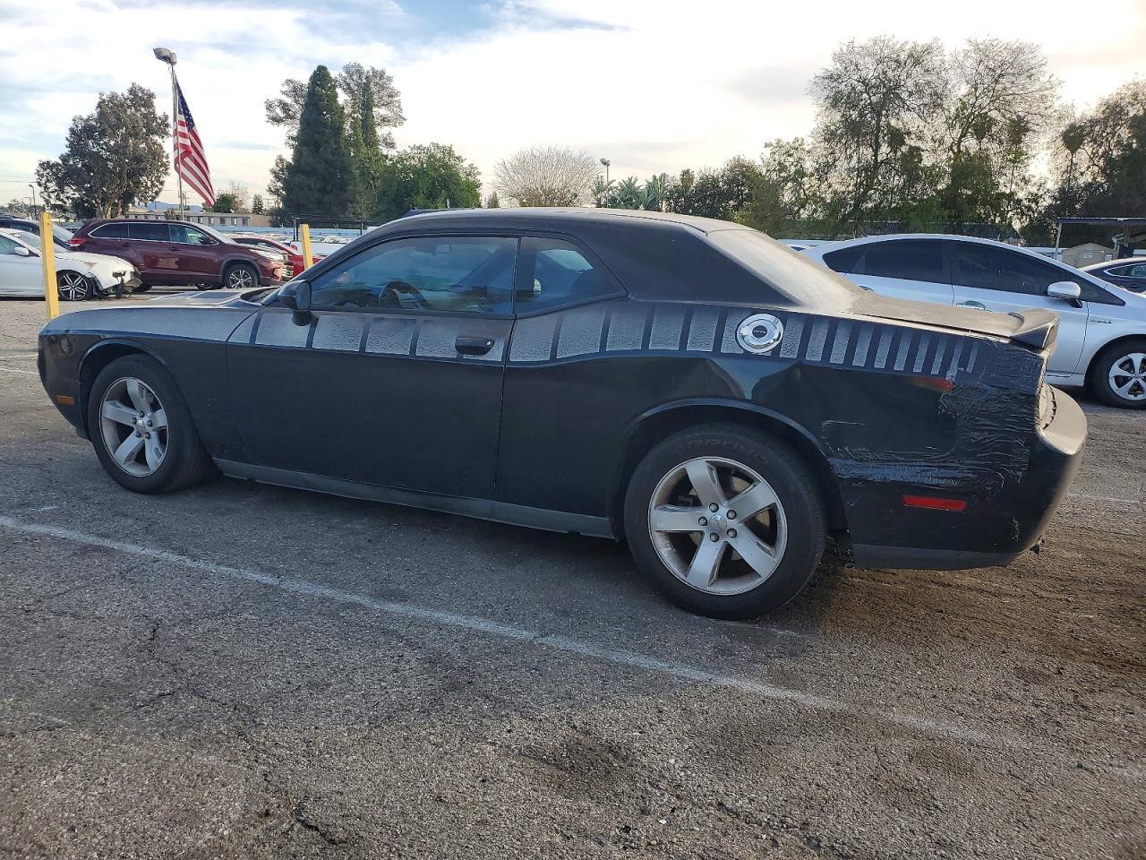 2013 Dodge Challenger Sxt - zdjęcie 2