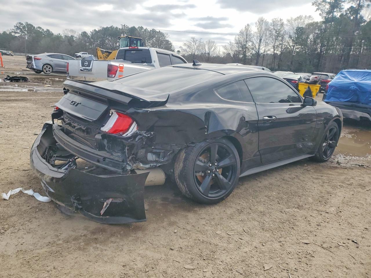 2022 Ford Mustang Gt - zdjęcie 3