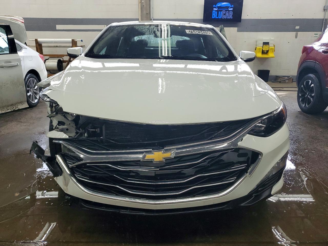 2022 Chevrolet Malibu Lt - zdjęcie 5