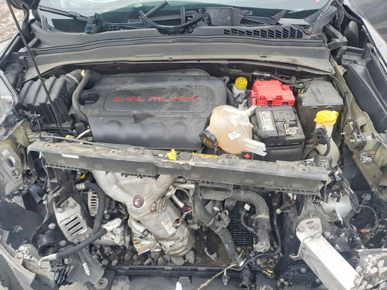 2019 Jeep Renegade Latitude - zdjęcie 12