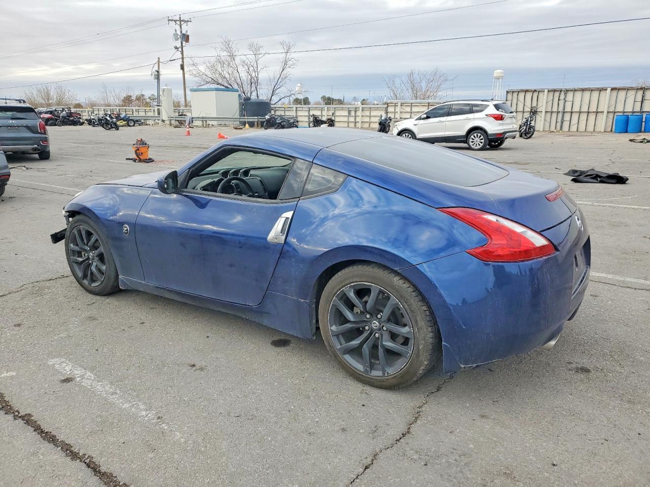 2017 Nissan 370Z Base - zdjęcie 2