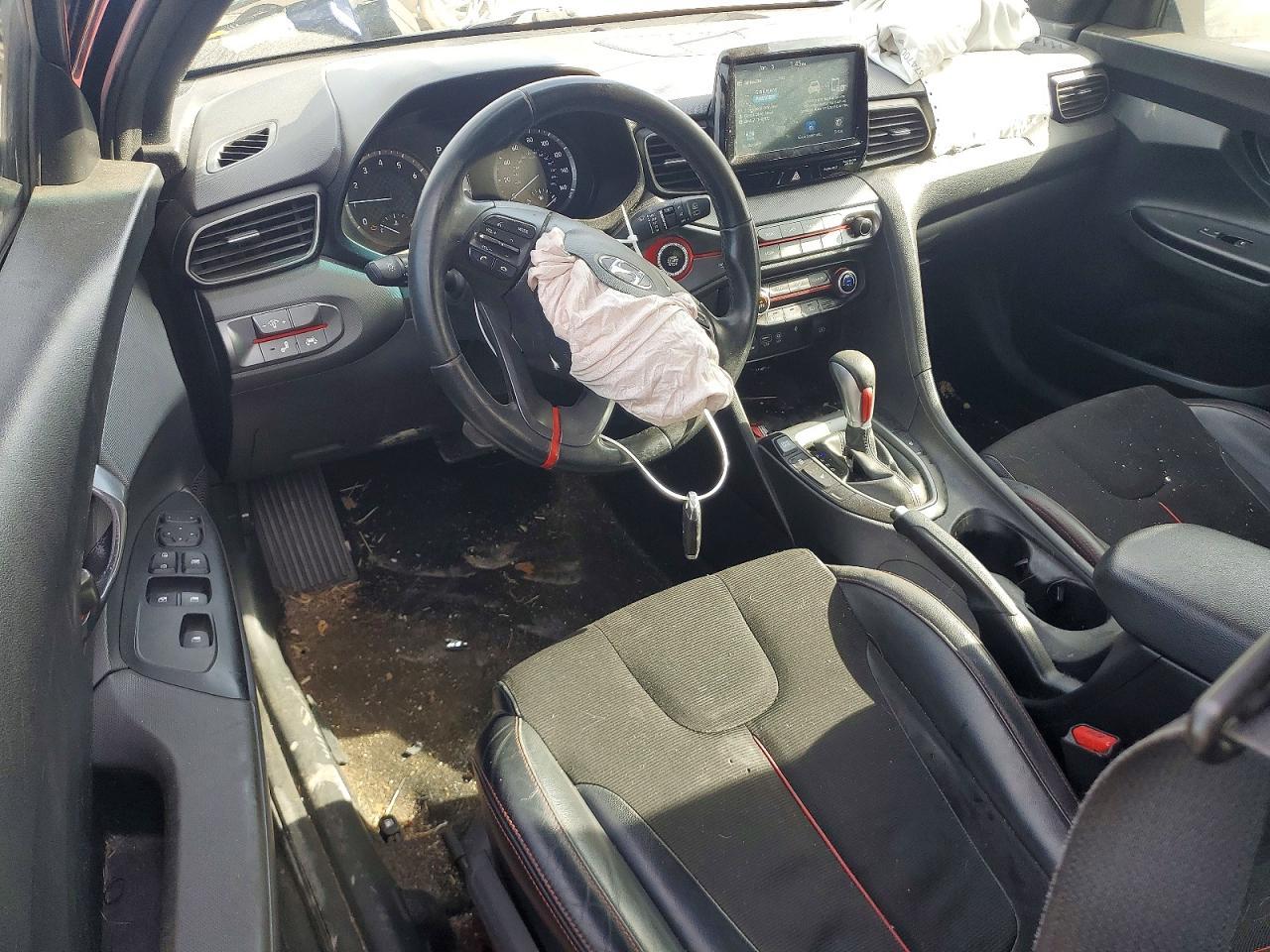 2019 Hyundai Veloster 2.0L Premium - zdjęcie 8