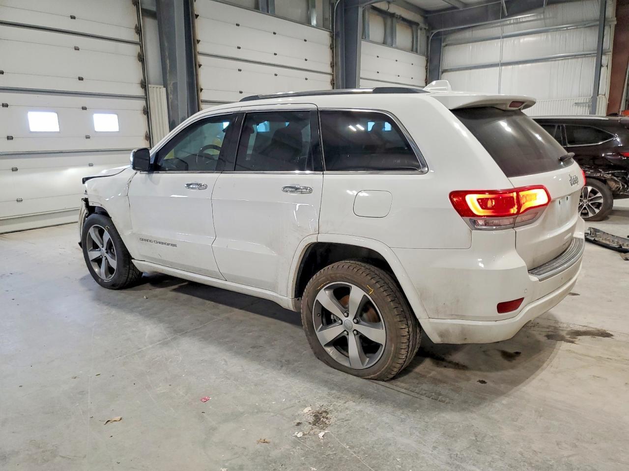 2015 Jeep Grand Cherokee Overland - zdjęcie 2