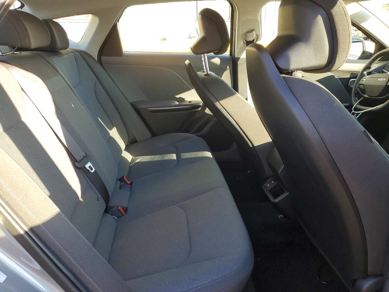 2025 Kia K4 Lx - zdjęcie 10