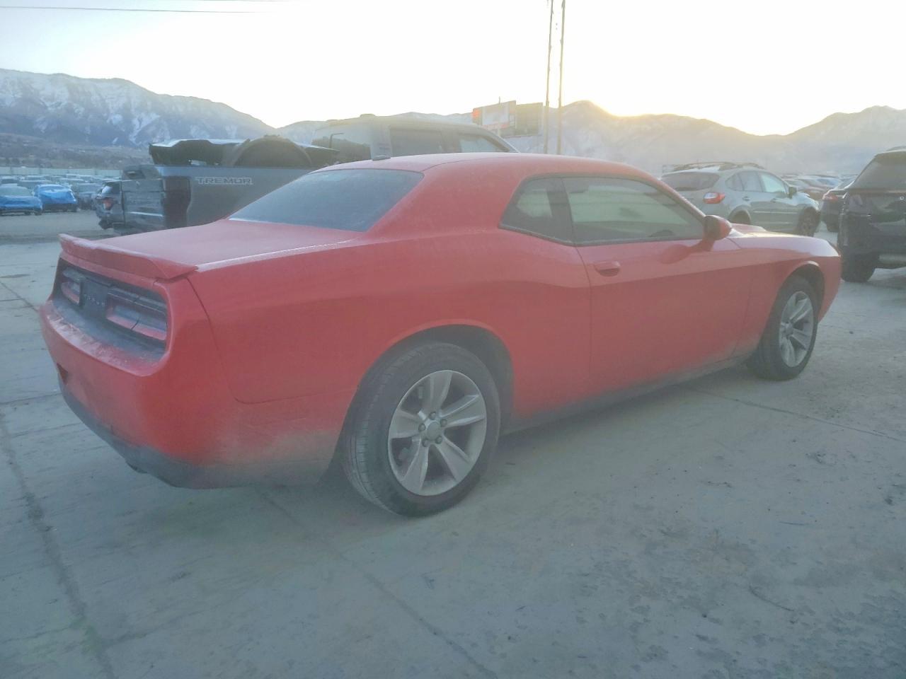 2016 Dodge Challenger Sxt - zdjęcie 3