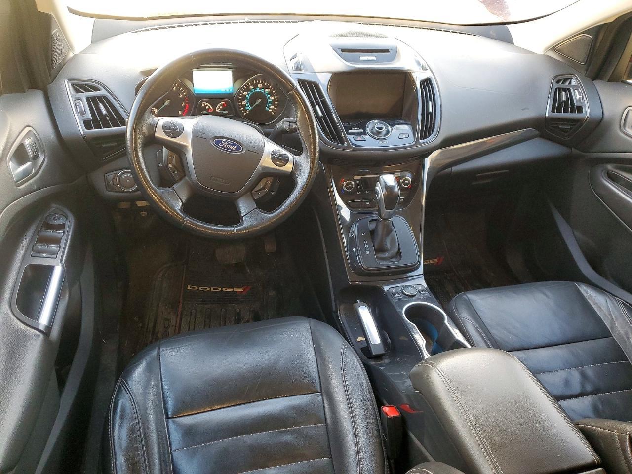 2014 Ford Escape Titanium - zdjęcie 8