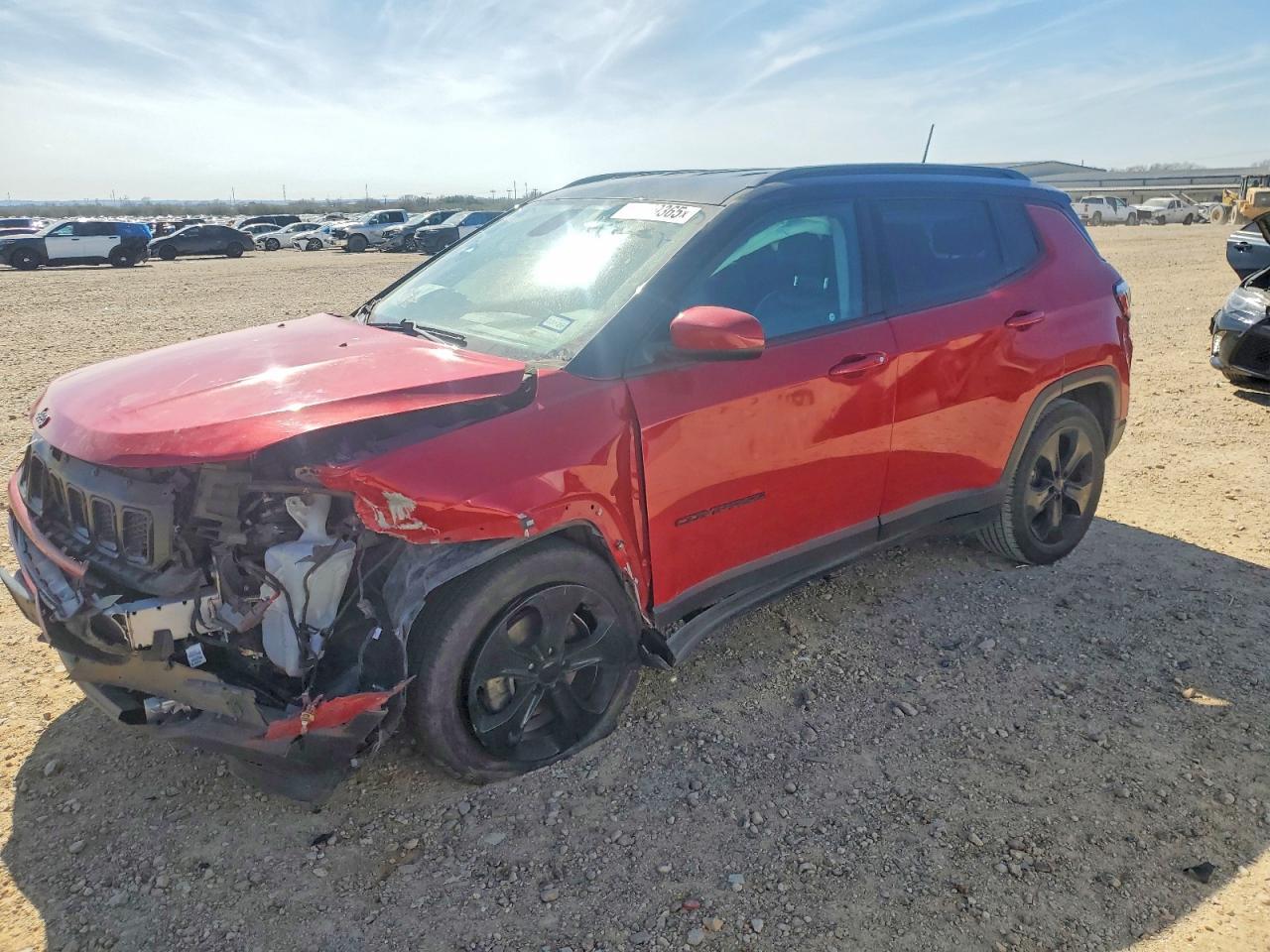 2019 Jeep Compass Latitude - zdjęcie główne