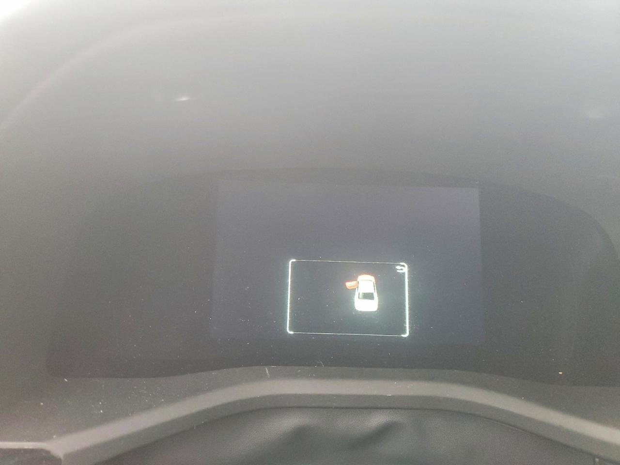 2025 Toyota Camry Le - zdjęcie 9