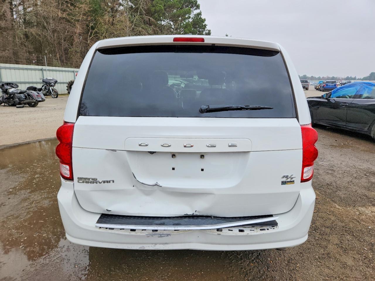 2016 Dodge Grand Caravan R/T - zdjęcie 6