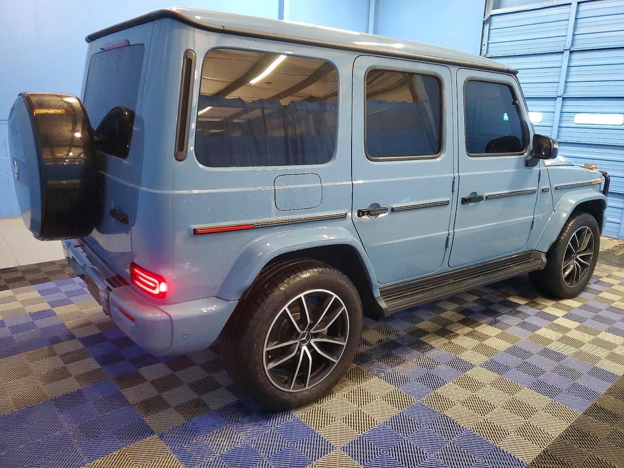 2025 Mercedes-Benz G 550 - zdjęcie 3
